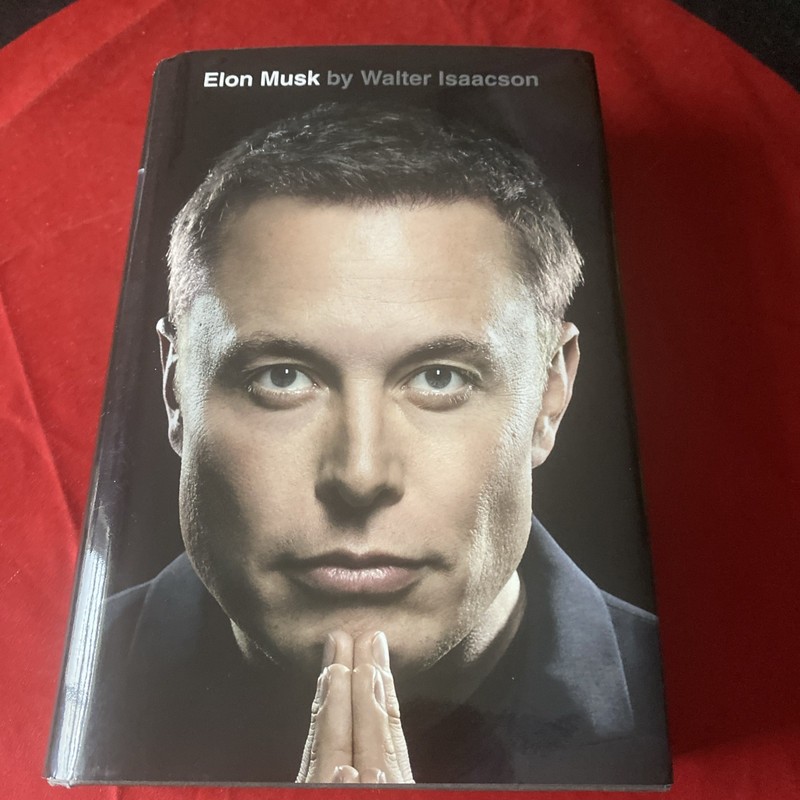 🇺🇸 Elon Musk: Biography by Walter Isaacson (2023, Hardcover Book) *40% Off*