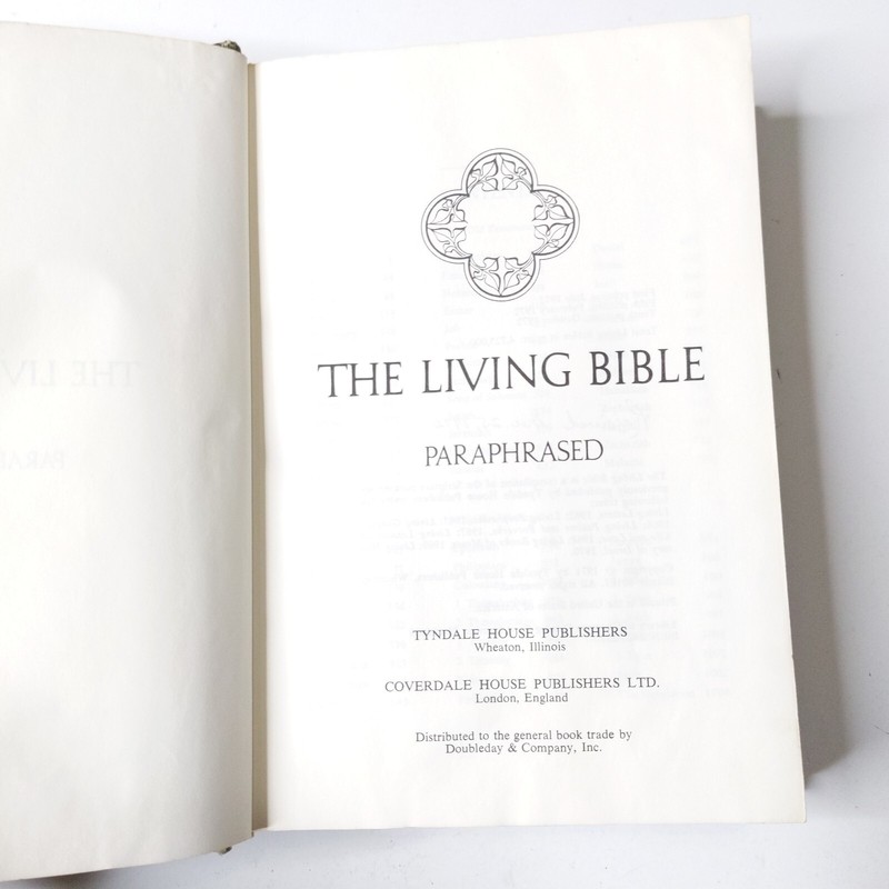 1972 The Living Bible Paraphrased Tyndale House Green Leatherette Padded HC gallery