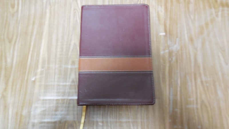 Holy Bible Scofield Study System NKJV Oxford Red Letter Thumb Indexed 475RRL gallery