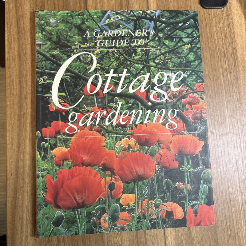 A Gardener’s Guide to Cottage Gardening by Strong, Graham, Acceptable Book