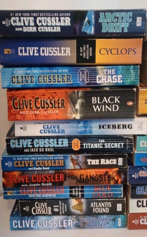 Clive Cussler Paperback Lot Of 33 Artic Drift, Medusa, Sahara, Inca Gold & Other gallery