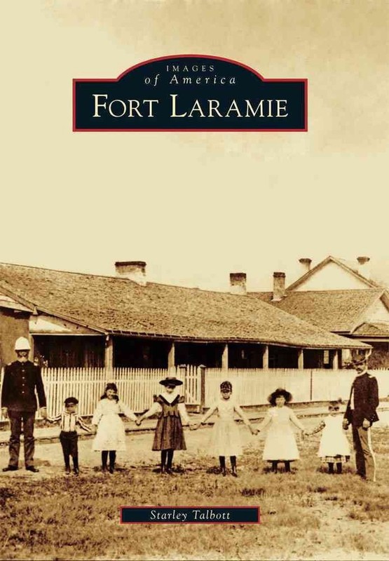 Fort Laramie by Starley Talbott (English) Paperback Book