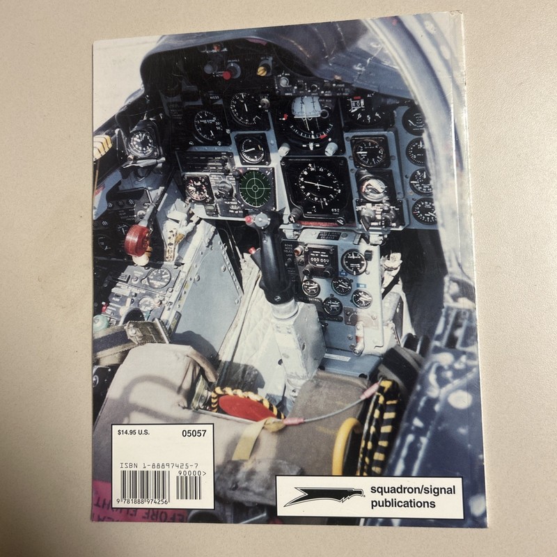 F-4C, F-4D & RF-4C EARLY USAF PHANTOM II IN DETAIL & SCALE - D&S VOL.43 gallery
